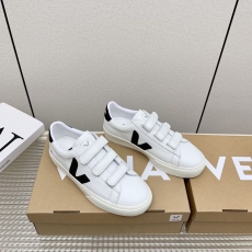 Veja Shoes